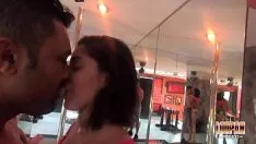 চালান গাধা এবং বিড়ালকে খাওয়ানো কলঙ্কিত নতুন রাবুদা | ওরফে রিংগোলেরা