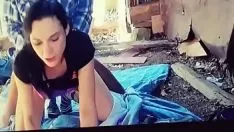 Putar Wanita yang sudah menikah merobek dengan blacken coprole