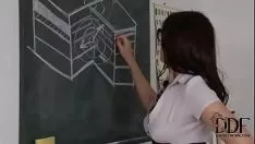Reproduzir Os italianos gostosos powerina nappi e lisa nápoles sugam o sashay