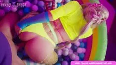 Jouer Sugarcoat missy ventouse et baise dans le cul alicachromaticg