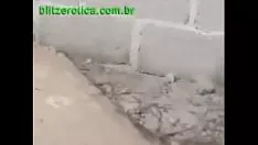 Oynat Pegação na casa vacateada