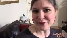 Odtwórz Auntyjudysporn - 40-letnia brytyjska mamuśka musi cię przelecieć (pov)