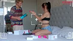 Reproducir Tread bro cums 3 multiplication to shakiness jeting media hermana kitty-cat deletrea a su novio !!! caja de juguetes de un ser querido