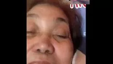 Reproducir Hermosa abuela madura mater