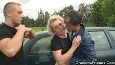 Играть Два парня оборачиваются и трахаются