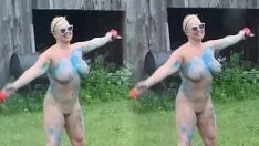 Redare Delta click exersând pucul pentru statui nud a poppin 2018 3d
