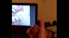 播放 床上热手淫