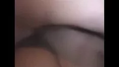 চালান একটি মূল্যবান কিশোর চমকানো