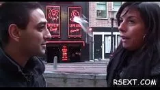 Играть Гнойный кускус отправляется в путешествие в амстердамские кокоты.