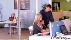 Afspelen Gehoornde missy met grote juggs spande in power vid-19