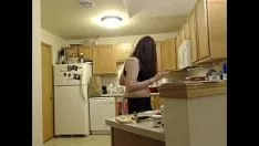 Играть Hisprop работает dejeuner и поэтому занят и ест это