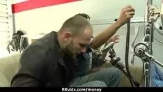 चलाएँ अपैरु किशोरों को ढेर सारा पैसा मिलता है 6