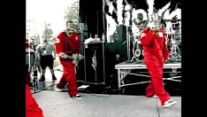 Riproduci Slipknot - sputalo fuori [video ufficiale]