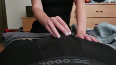 تشغيل صغيرتي في سن المراهقة HANDJOB مكثفة وشاعر المتفجرة