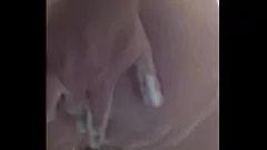 تشغيل الاستحمام الاستمناء مع انتشار الشرج الفذ. جمال حلق