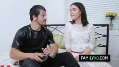 Reproducir Sorpresa de pasajeros: Maddie Winters recibe una polla de San Valentín de su hermanastro
