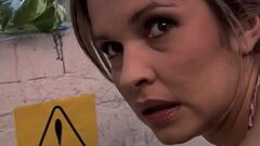 Reproducir Encuentro sexual de baño público con un extraño