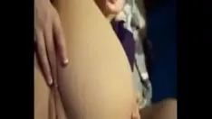 Riproduci Adorabile prostituta dall'orifizio