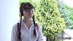 Riproduci La bella gattina moderata ottiene la sua pentola rovente e l'orifizio sottile arruffato