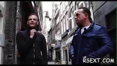 Abspielen Hot Floozy bekommt ihre verbale und feuchte Kätzchen hart trainiert
