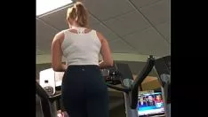 Riproduci Pawg mantrap sul tapis roulant